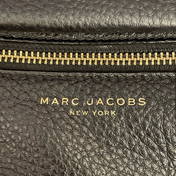 Marc Jacobs Magnetic Bag - Picture 4 of 14
